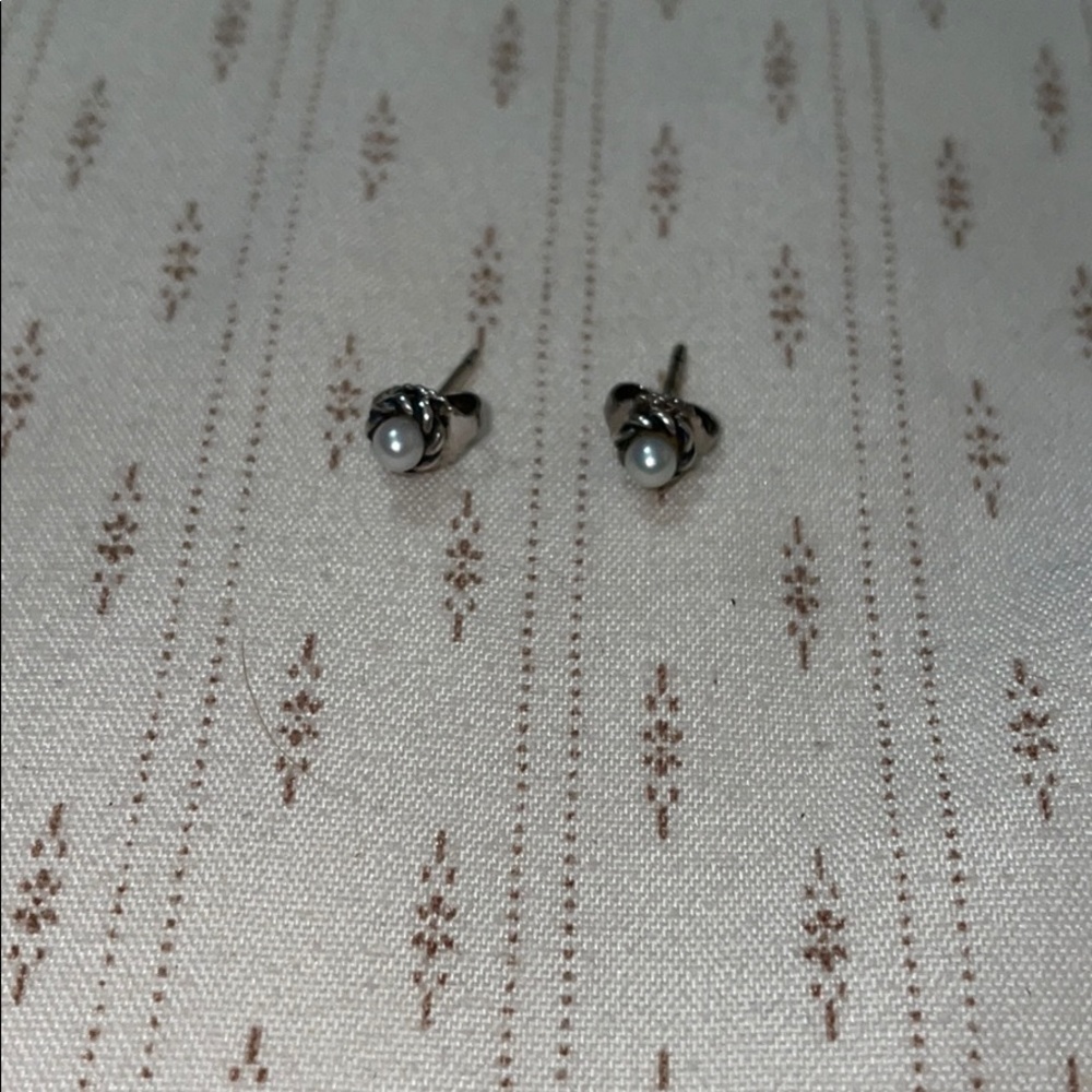 James Avery petite pearl stud earrings